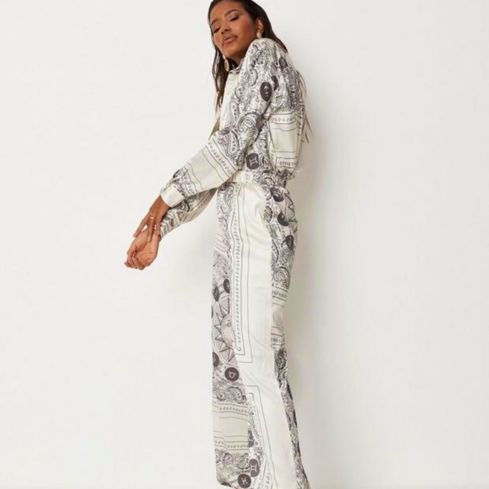 Missguided Cream Tarot Print 2 Piece Set